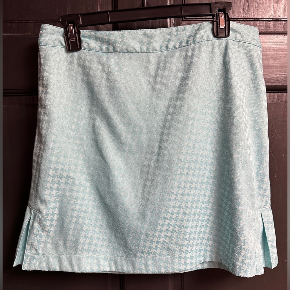 Izod XFG Stretch Side Zip Skort with Pleats Aqua Color Geo Design Women’s Size 8